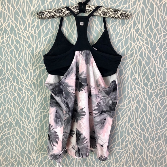 Fabletics Workout Tank Top. - Picture 4 of 7
